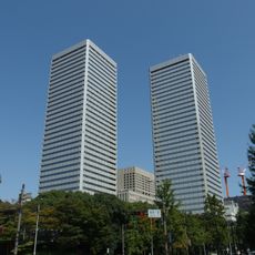 TWIN21