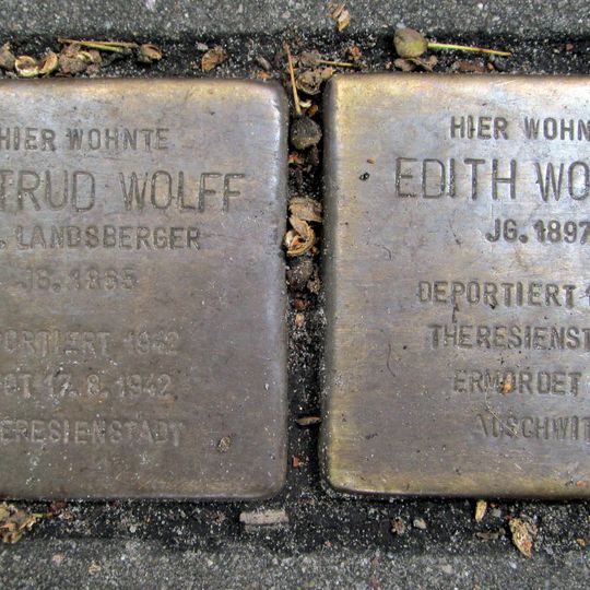 Stolperstein en memoria de Gertrud Wolff