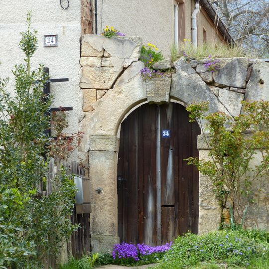 Pforte in der Hofmauer eines Bauernhofes Ferdinand-von-Schill-Straße 34