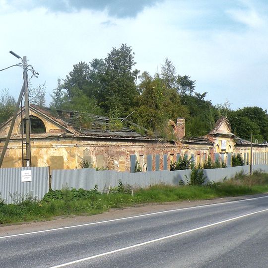 Большой гостиный корпус