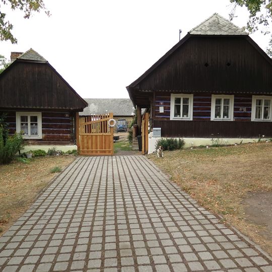 Zemědělský dvůr čp. 12