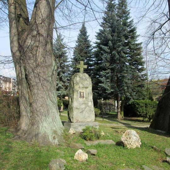 Kříž v parku u Pichmannovy ulice v Pelhřimově