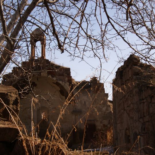 Tsiranavor church of Parpi