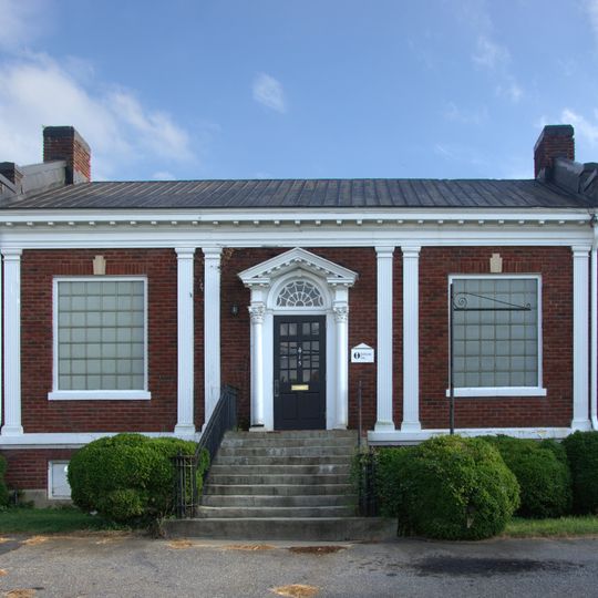 Elliott–Carnegie Library