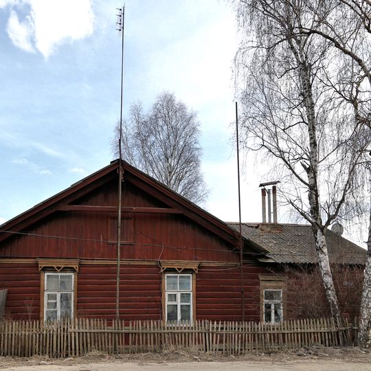 Дом для рабочих деревянный