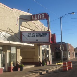 Luna Theater