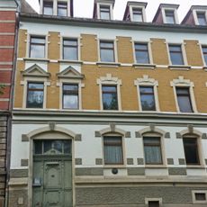 Mietshaus in geschlossener Bebauung Mühlstraße 21