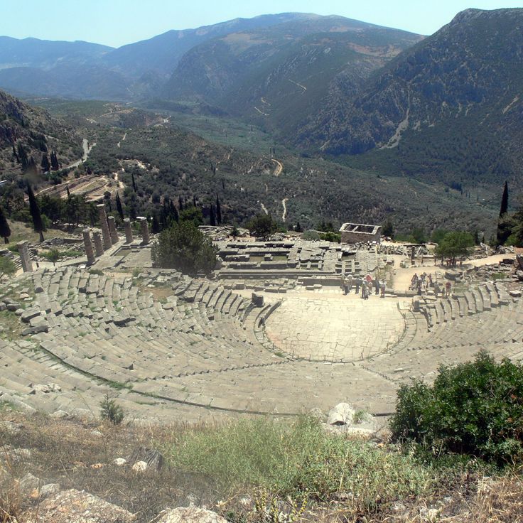 Théâtre antique de Delphes