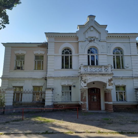 Building of the former girls' gymnasium in Soroca