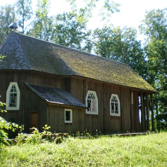 Kościół św. Krzyża w Stelmužė