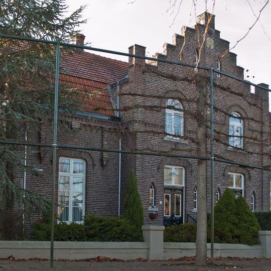 Kerkplein 1, Sint Odiliënberg