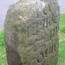 Milestone, E of Cowling