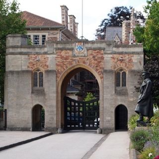 Clifton College, Victory Arch