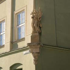 Statue