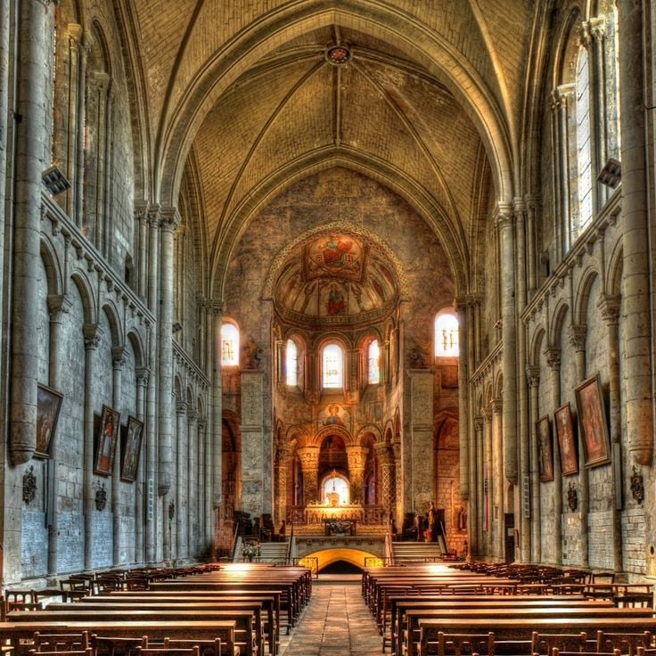 Église Sainte-Radegonde