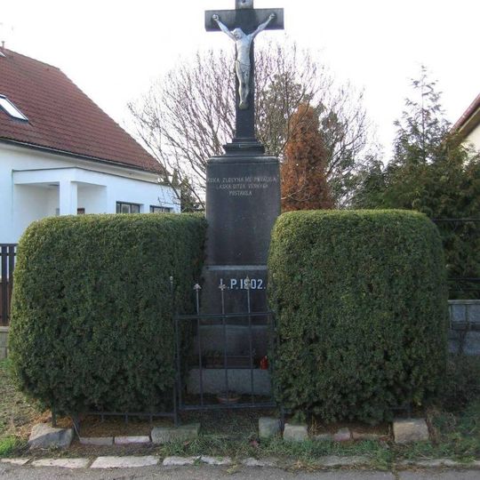 Boží muka v Dobřichovské ulici v Pečkách