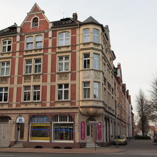 Wohn- und Geschäftshaus Neustraße 24