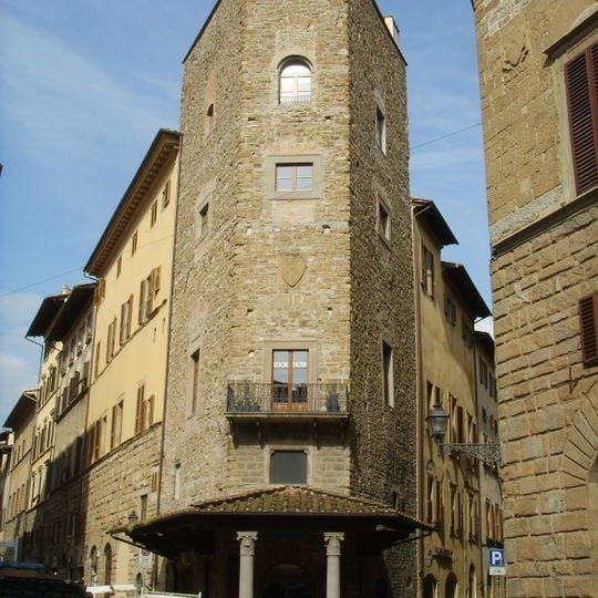 Torre de los Alberti