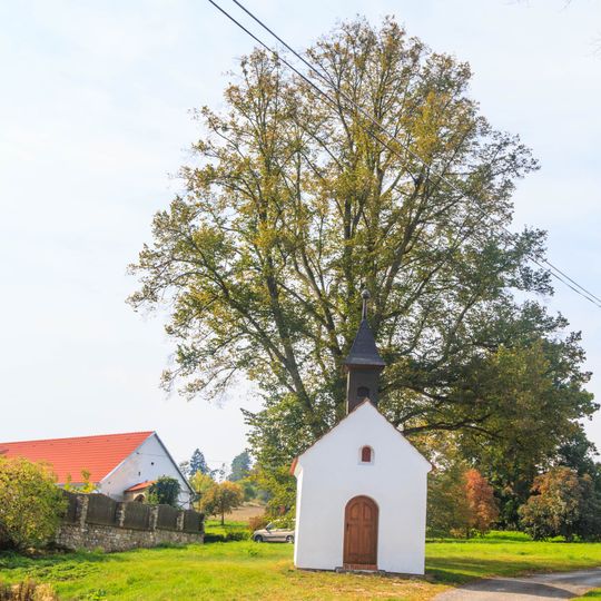 Kaplička severně od Černíkova