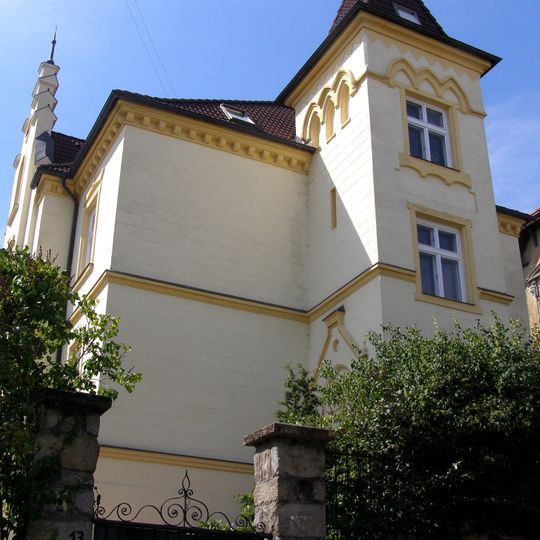 Nájomný dom, dom bytový