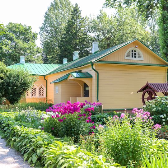 Главный дом усадьбы Мелихово