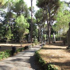 Statue storiche provenienti dal vecchio Ospedale Pammatone