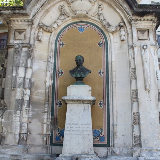 Monument to Léon de Berluc-Perussis