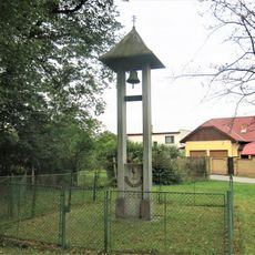 Zvonička v ulici Za Jezerem ve Veltrubech