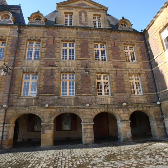 Immeuble, 5 place Ducale