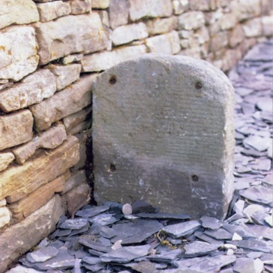 Milestone, Piccadilly Cottages