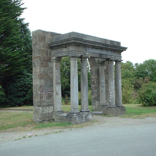 Portico to the former Penrhyn Arms Hotel