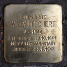 Stolperstein en memoria de Willy Blochert