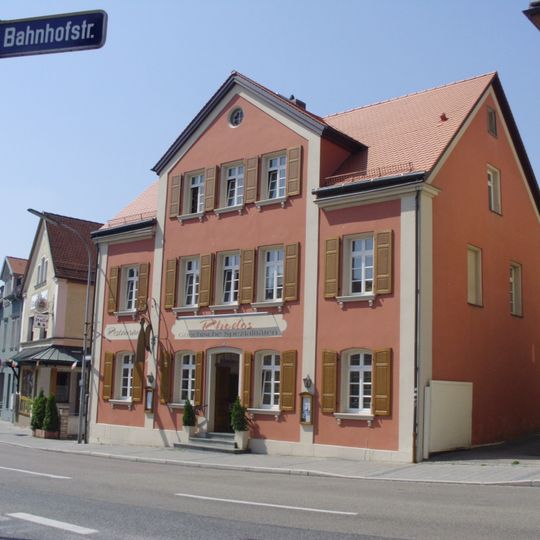 Bahnhofstraße 13