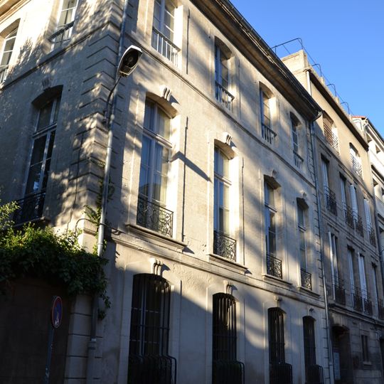 Hôtel, 4 rue Violette