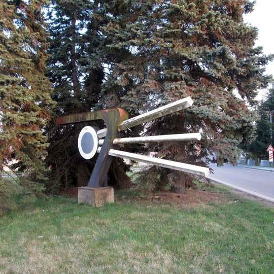 Plastika v Nové Huti u Rokycanské ulice