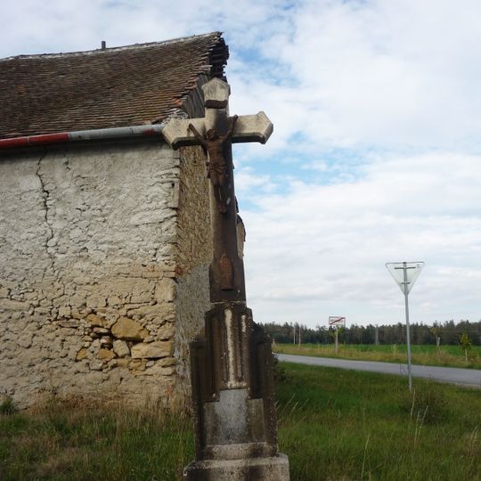 Wayside cross near house 77 in Myslibořice