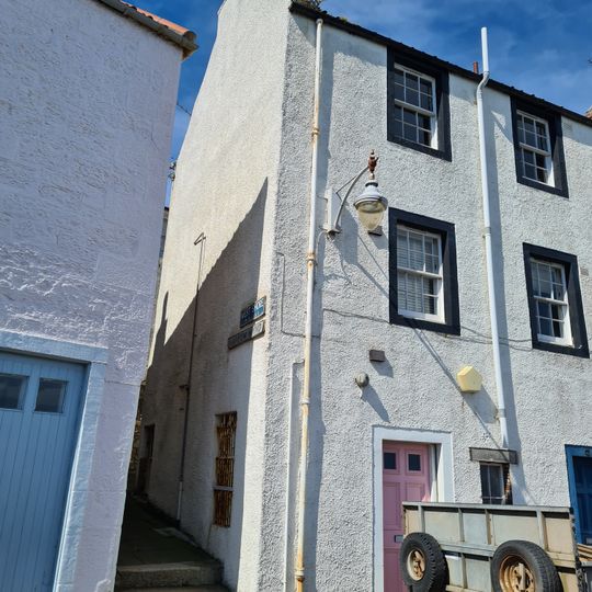 8-10 West Shore, St Monance