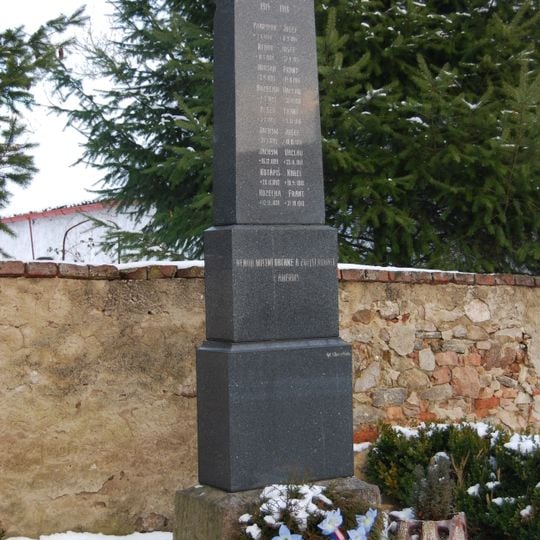 Pomník padlým ve Zvíkovském Podhradí