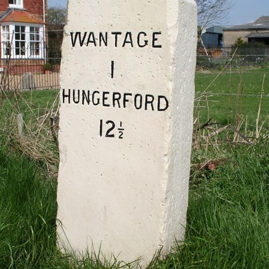Milestone South Of Manor Road Farm At Ngr Su39738642
