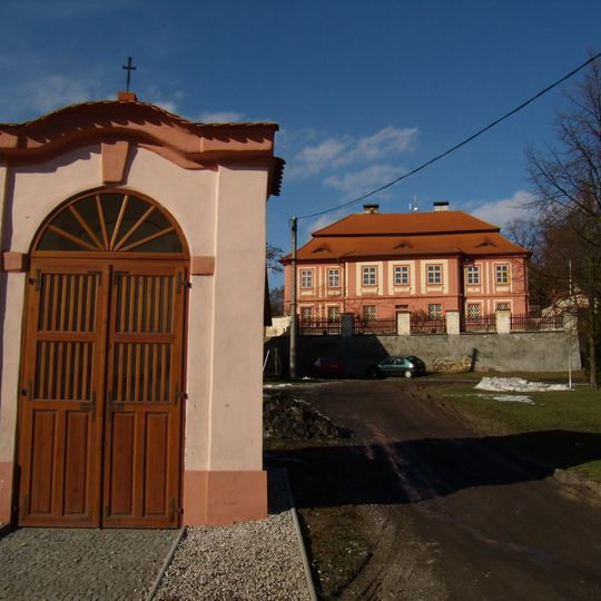 Výklenková kaplička