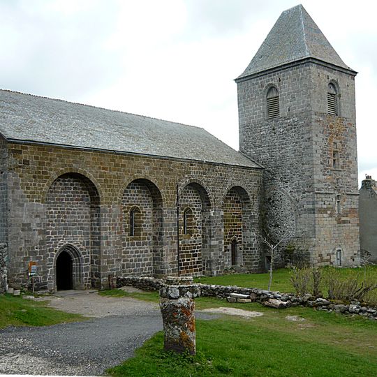 Église Notre-Dame-des-Pauvres de Saint-Chély-d'Aubrac