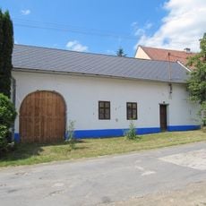 Zemědělský dvůr čp. 7