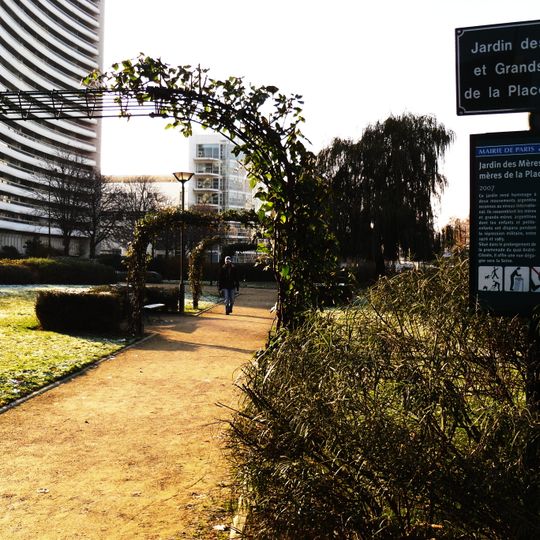 Jardin des Mères et Grands-Mères
