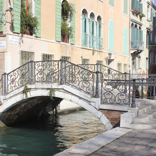 Ponte Giustinian