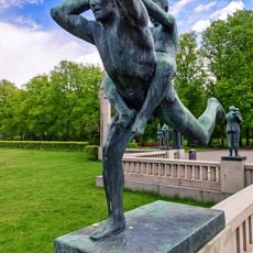 Statue