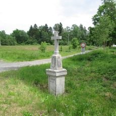 Kříž jižně od Chanovic u rozcestí