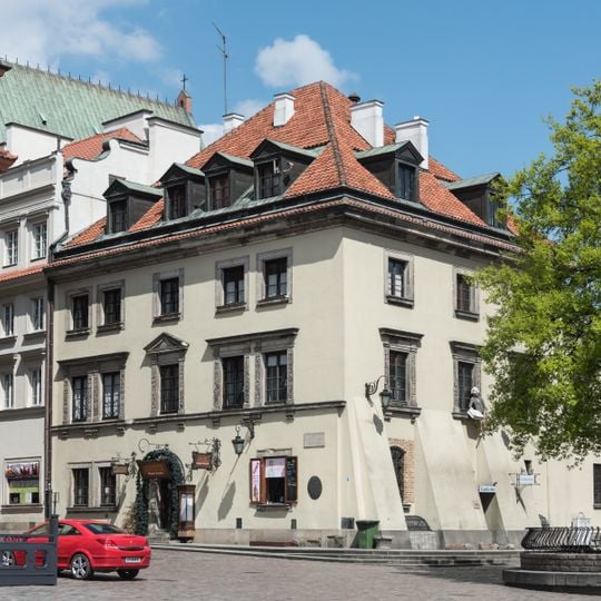 Kamienica Kościelskich w Warszawie