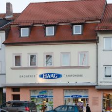 Wohn- und Geschäftshaus