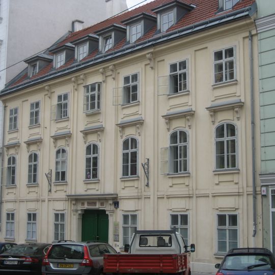 Miethaus, Amtsgebäude, ehem. Gemeindehaus der Alser Vorstadt