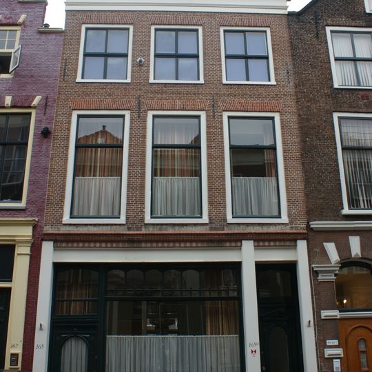 Hogewoerd 165 en 165a, Leiden